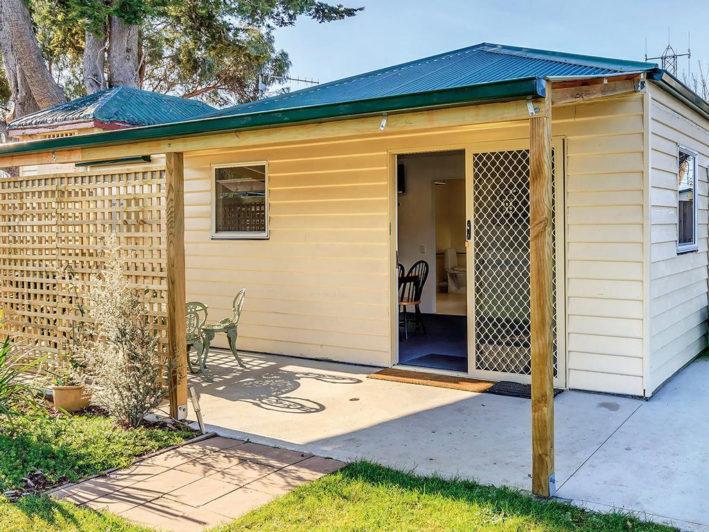 Triabunna Cabin & Caravan Park Szoba fotó